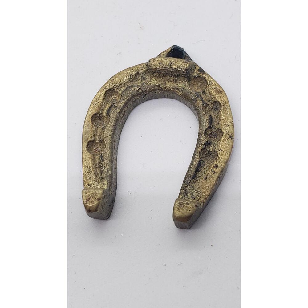 Vintage WW2 Era British Soldiers Good Luck Lucky Horse Shoe Pendant Cast Iron - Picture 5 of 7
